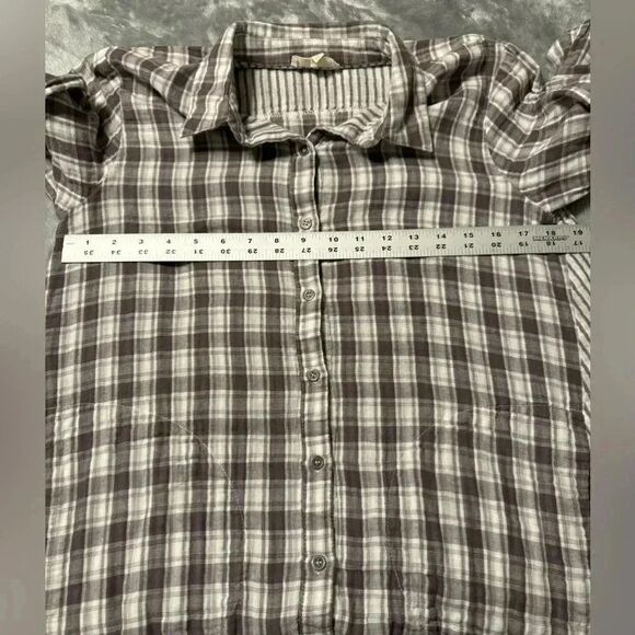 Mystree Plaid Tunic Top | Tan & Gray | Size Medium | Soft & Cozy Fit - Picture 4 of 6